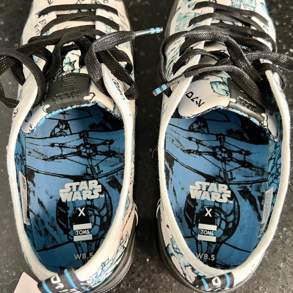 NWT, no box. Calling all Star Wars fans! - Picture 2 of 8